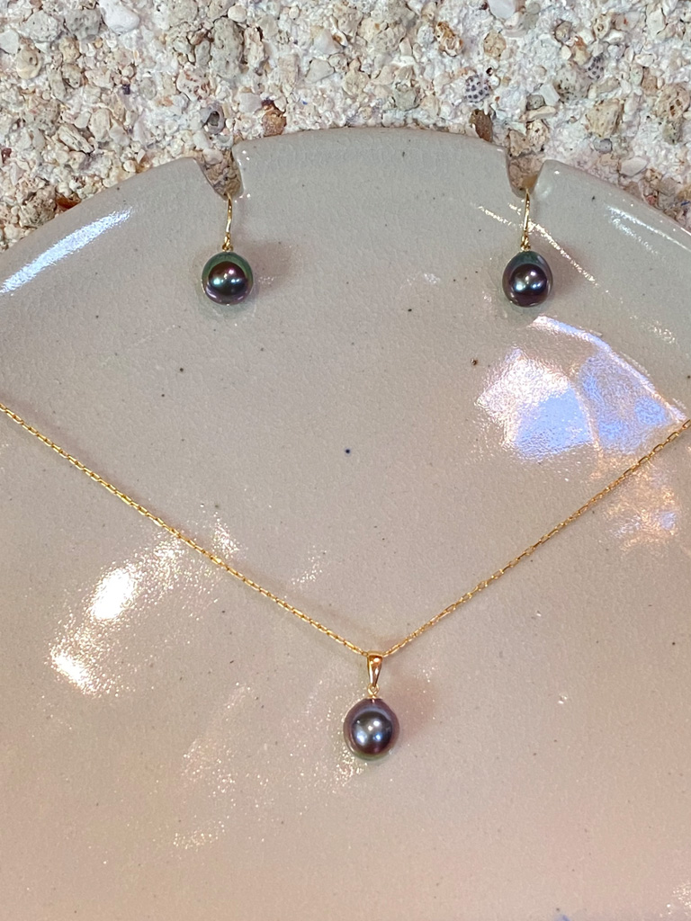 Parure "Poemoana" Boucles d'oreilles et pendentif